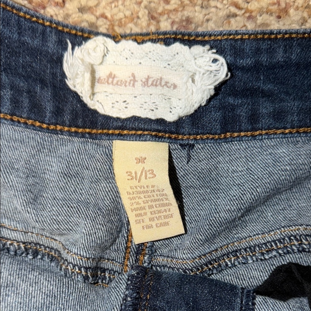 Altar’d state 31 / 13 Dark Wash Distressed Denim Shorts - Unbranded - Picture 2 of 3